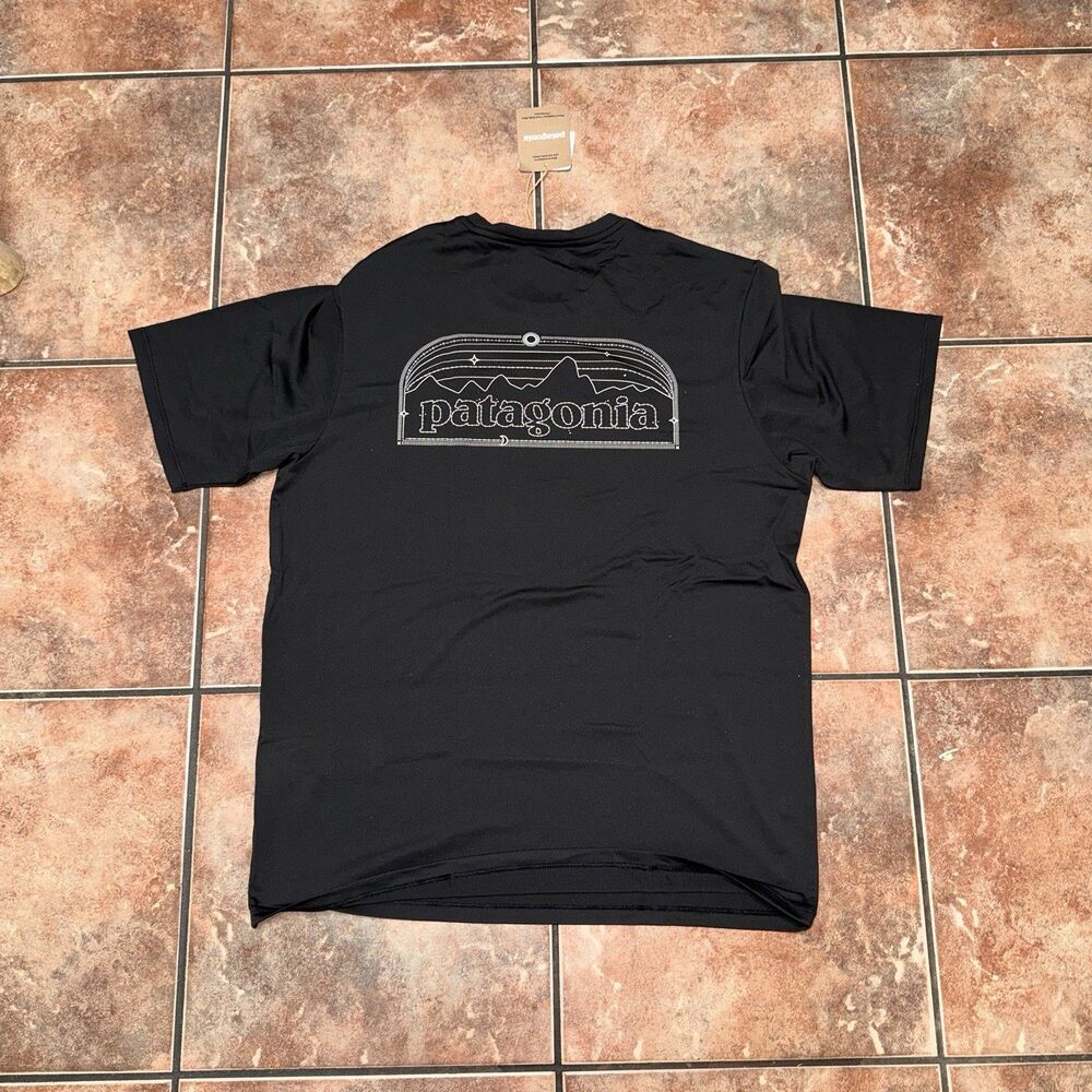 Patagonia Mens - Capilene Cool Daily- Cosmo S/S T-shirt - Black  Med NWT